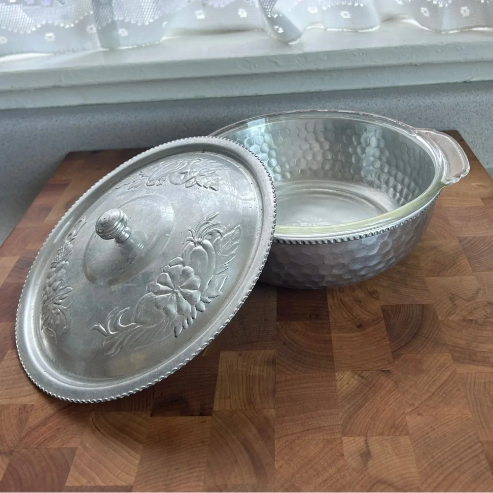 Vintage Fire King Italian Hammered Metal Lidded Casserole Dish Bowl Holder